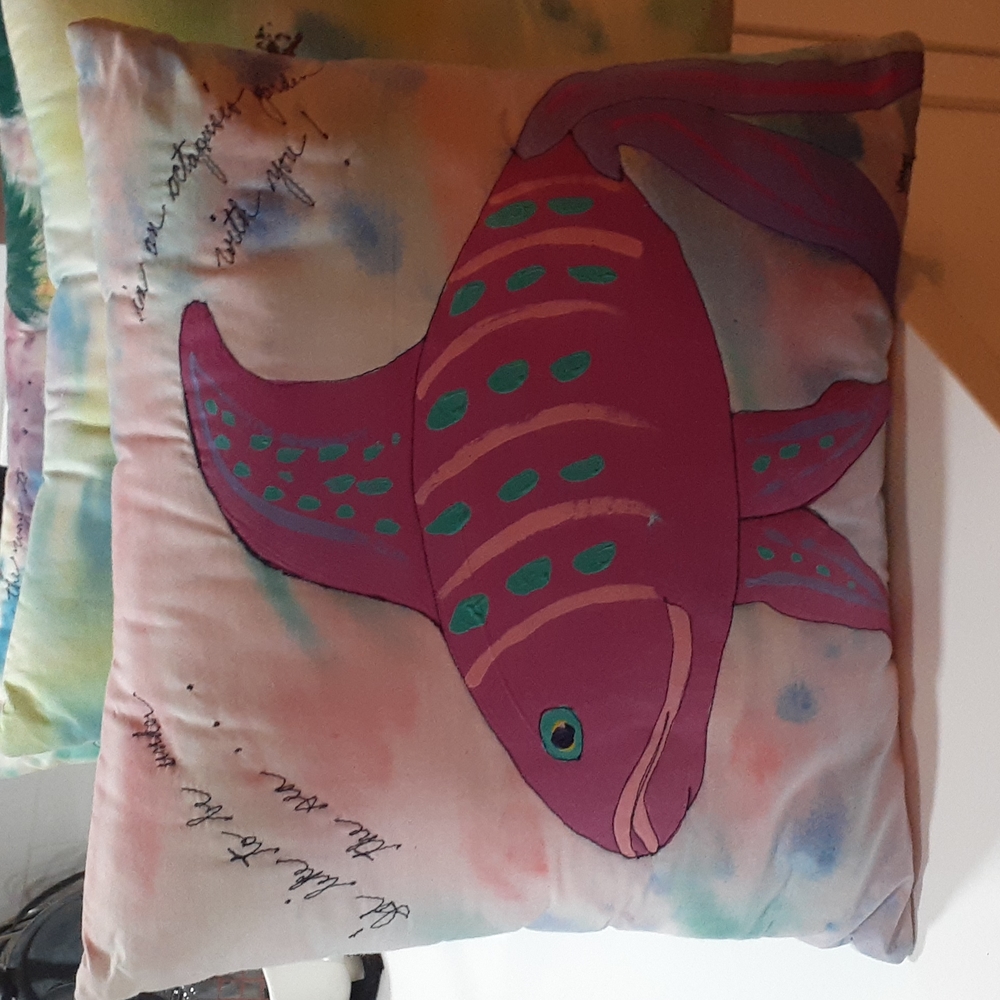 Pillows - Picture 4 of 4